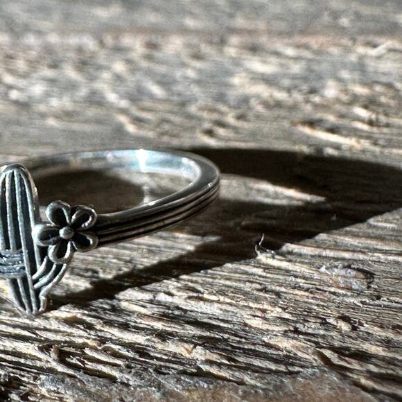 Cactus & Flower Dainty Sterling Silver Ring Sizes 4-10 Sterling Silver .925 - Picture 5 of 7